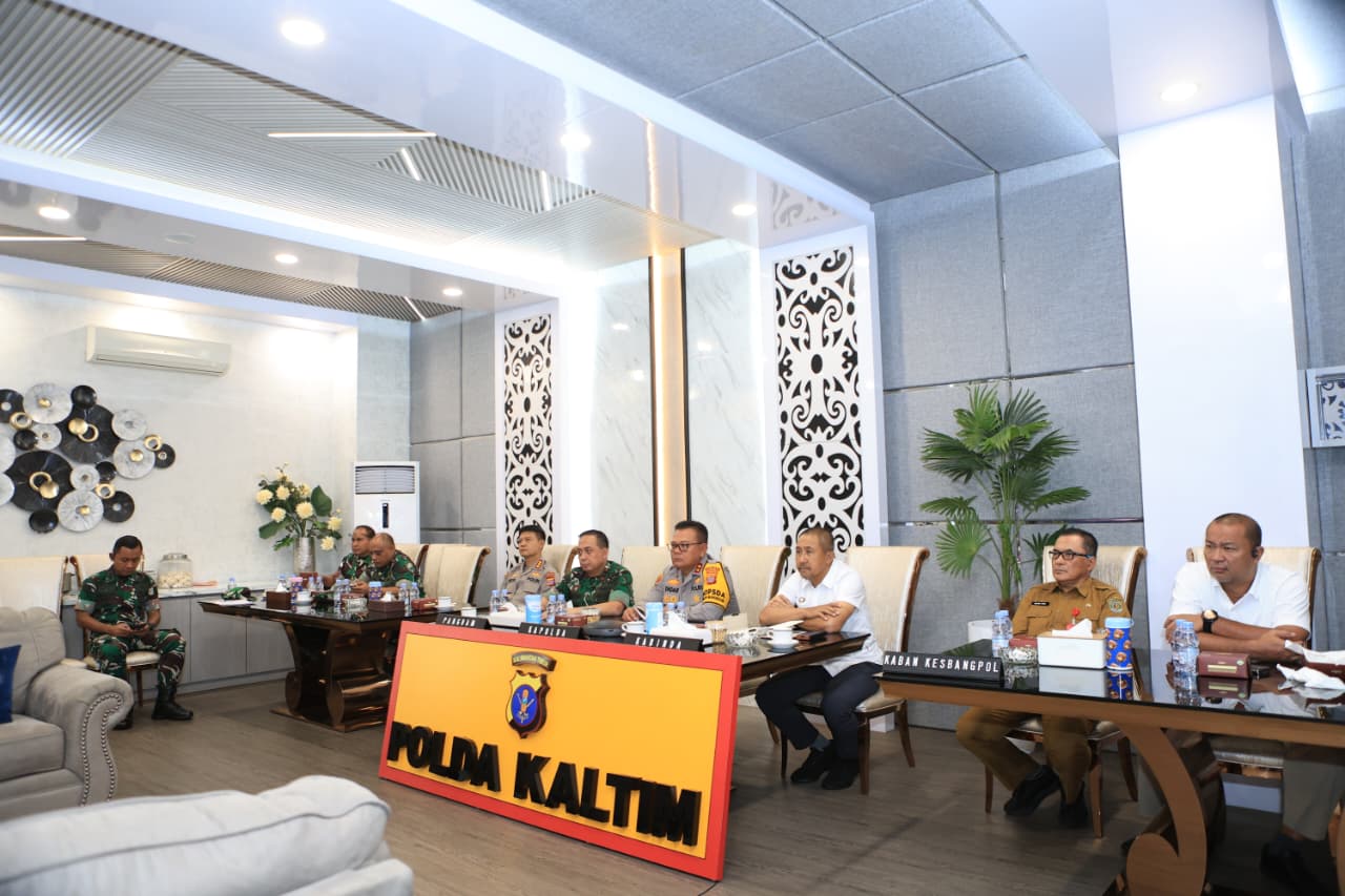 Kodam VI/Mulawarman Lakukan Pengecekan Rakor Persiapan Pengamanan Natal 2025 dan Tahun Baru 2026