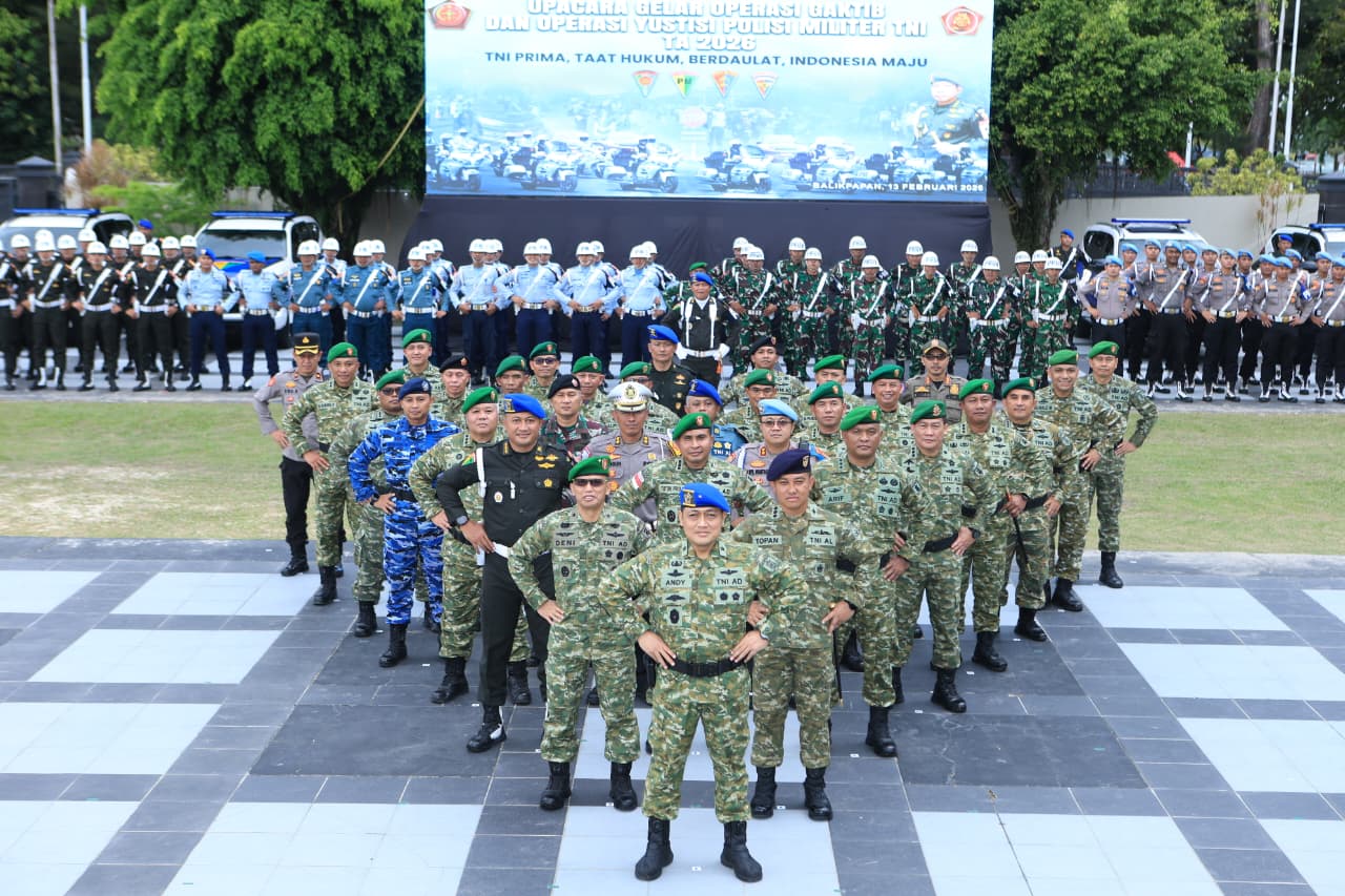 Kasdam VI/Mlw Tekankan Disiplin & Literasi Digital Prajurit Pada Upacara Gelar Pasukan Ops Gaktib dan Ops Yustisi 2026