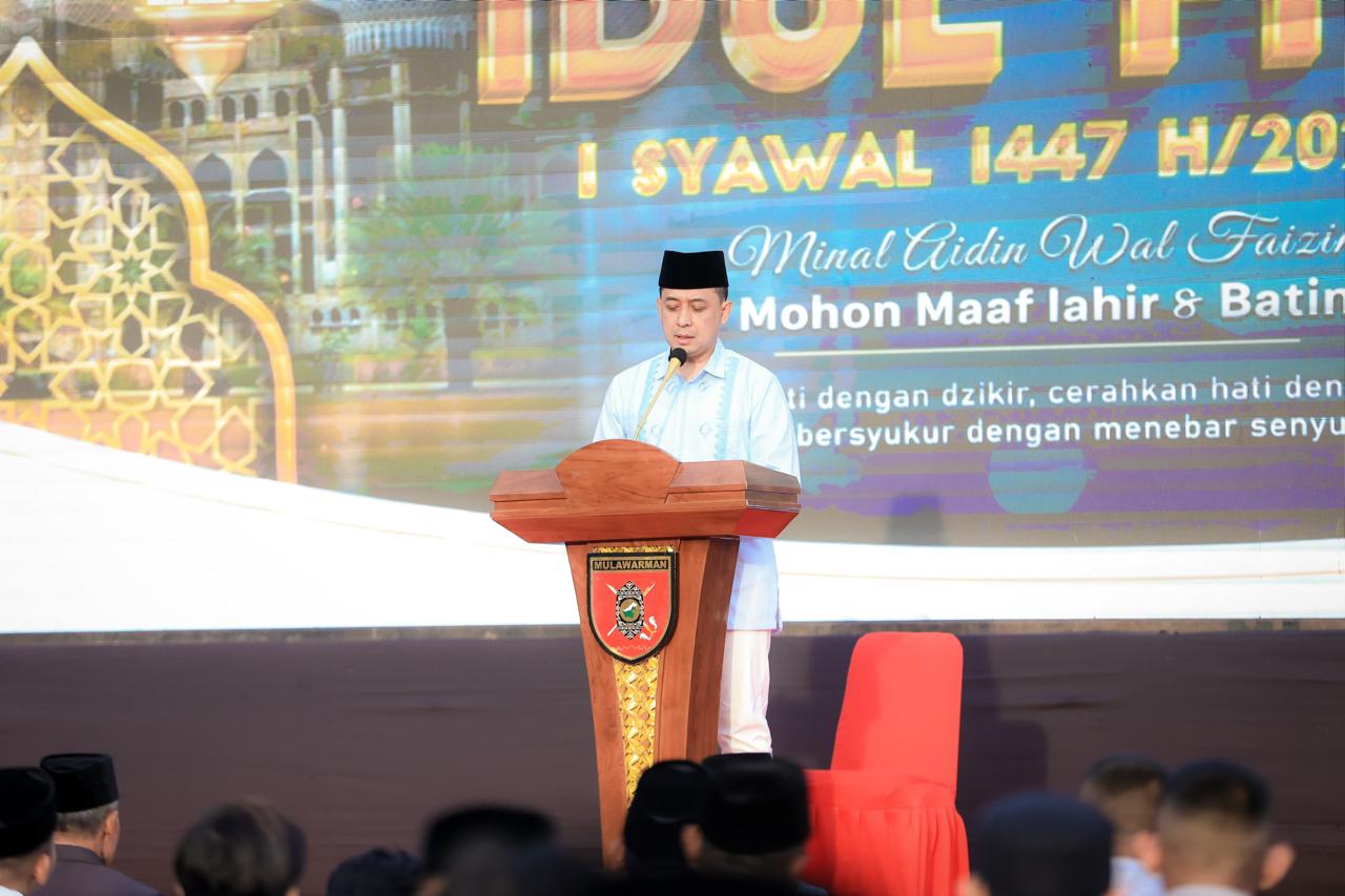 Rayakan Kemenangan, Ratusan Jemaah Padati Lapangan Makodam VI/Mlw untuk Sholat Ied Bersama