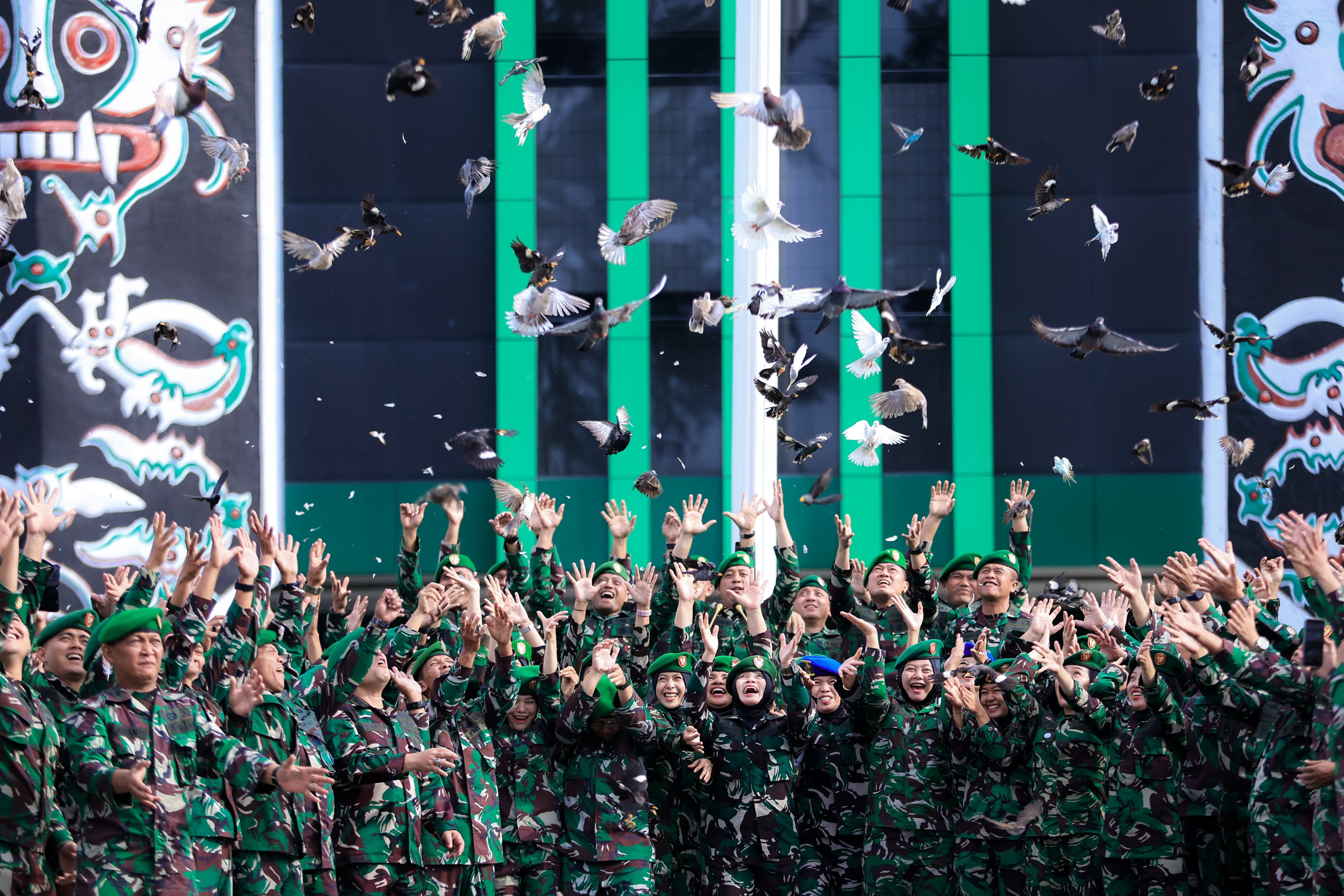 Kembali Mengabdi dengan Hati Bersih: Kodam VI/Mulawarman Gelar Apel Pengecekan dan Halal Bihalal Idul Fitri