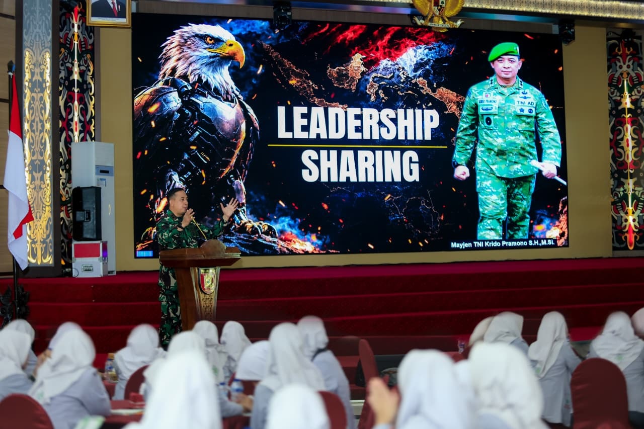 Cetak Generasi Unggul Pemimpin Masa Depan, Siswa SMA Islam Bunga Bangsa Samarinda Timba Ilmu di Kodam VI/Mlw