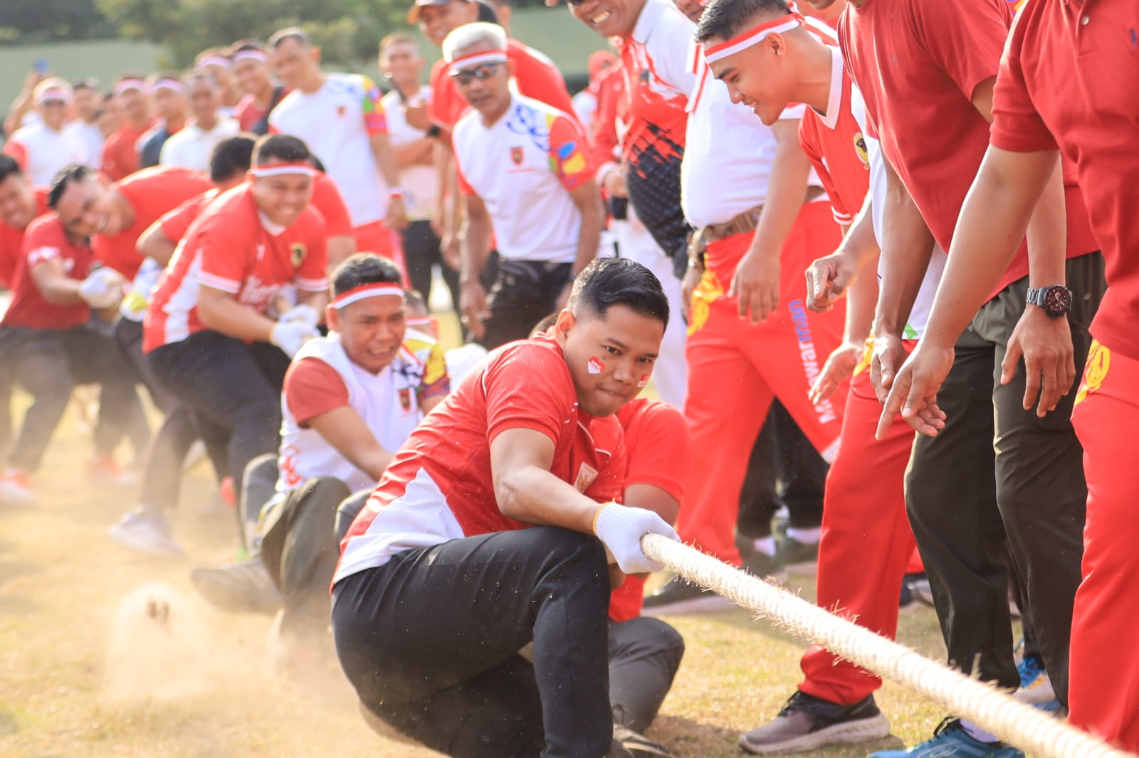 Semarakkan HUT Ke-81 RI Kodam VI/MLW Gelar Deretan Lomba Seru dan Penuh Keceriaan