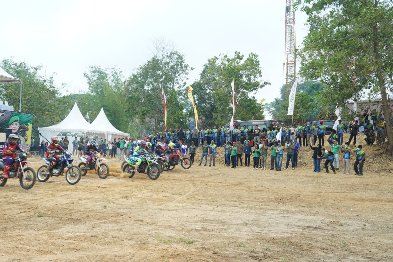 Adu Cepat di Sirkuit BMC, Kejurnas Motocross Piala Panglima TNI Resmi Dibuka